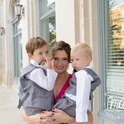 Carolyn with her children
